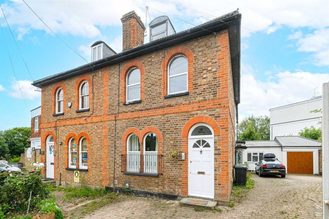 Thumbnail Flat for sale in York Hill, Loughton