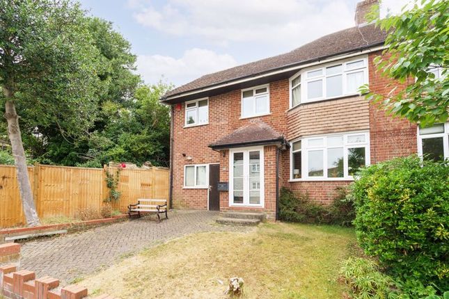 3 bed property for sale in First Turn, Wolvercote, Oxford OX2