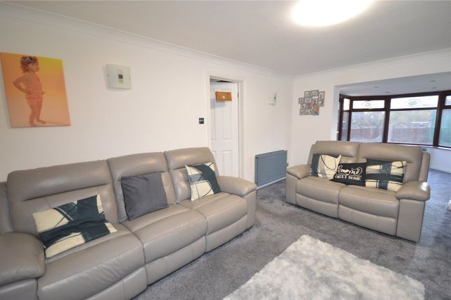 35, Raylands Lane, Leeds photo 3