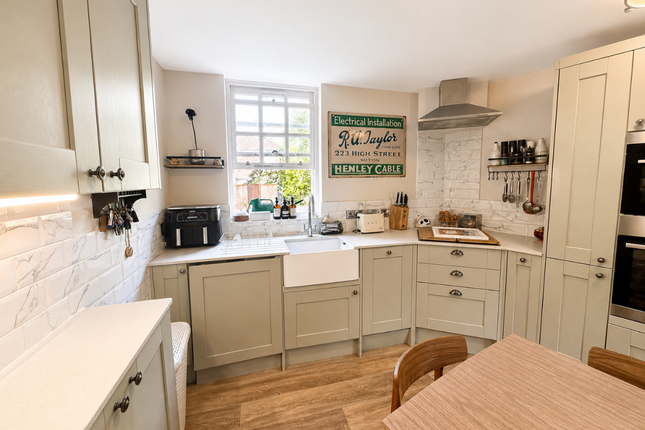 6 Tannery Lane, Sandwich photo 2