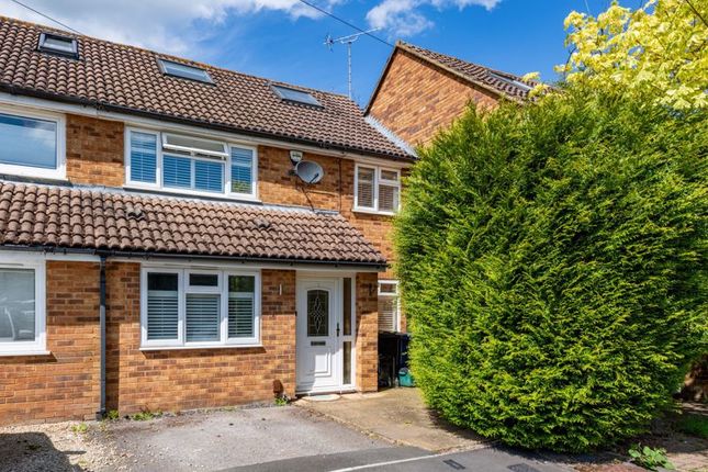 Thumbnail Terraced house for sale in Taylors Close, Marlow