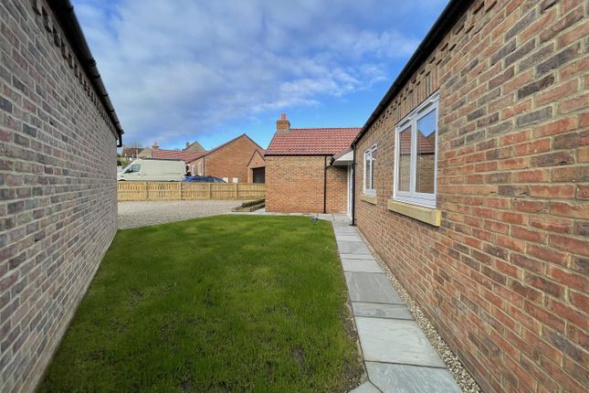 Property for sale in Dale Close, Burniston, Scarborough