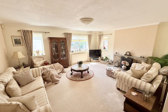 38 Brunel Avenue, Torquay photo 4