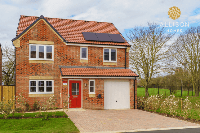 Thumbnail Detached house for sale in Bourne Road, Corby Glen, Grantham