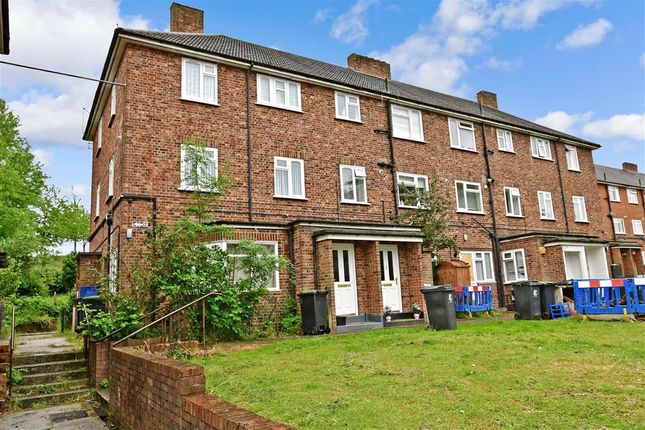 3 bed maisonette for sale in Hillyfields, Loughton, Essex IG10