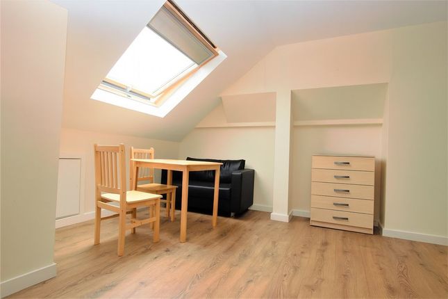 167 ( ON HOLD), The Avenue (LOFT), London photo 4