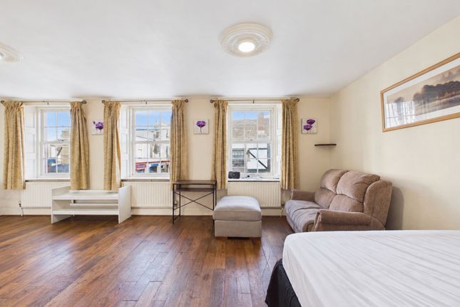 Room 1, 60a High Street, Cheltenham photo 3