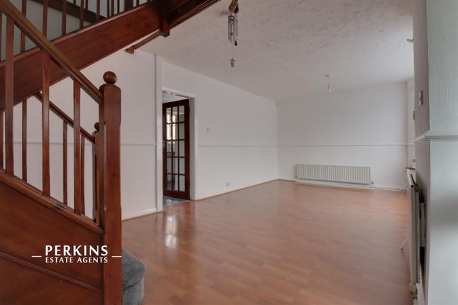 621, Honeypot Lane, Stanmore photo 4