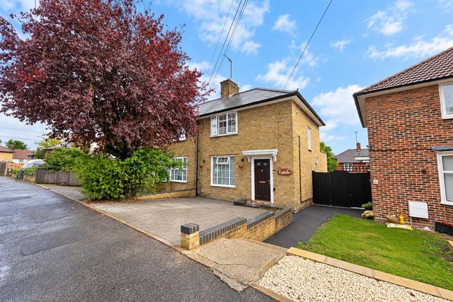 84, Halesowen Road, Morden photo 2