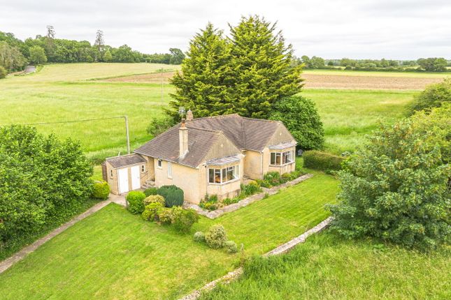 2-bed detached on The Bungalow, Malmesbury, £400,000