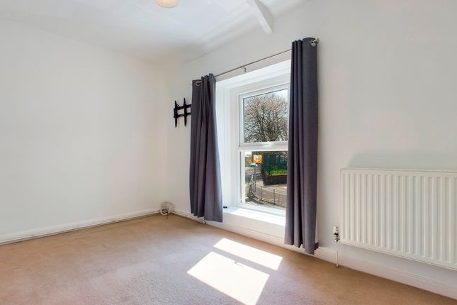 Terraced house to rent in Siloh Road, Swansea
