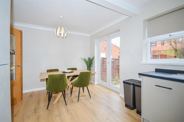 8, Kingsway Court, Ossett photo 3