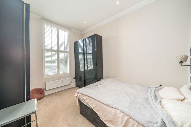 Flat 1, 12A, The Avenue, London photo 4