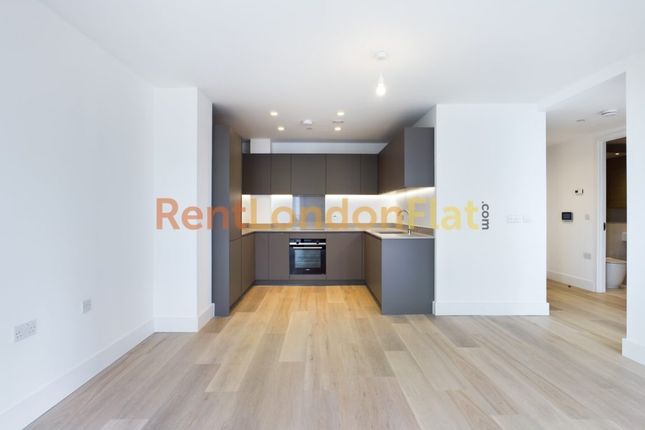 Thumbnail Flat to rent in Barley Lane, London