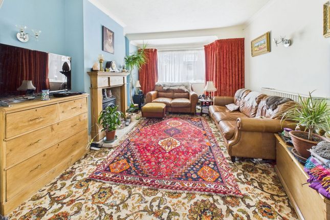 17, Foredown Drive, Portslade photo 2