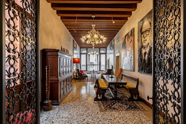 Apartment for sale in Venice, Veneto, Italy