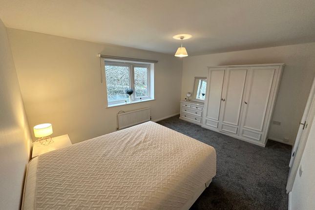 Thumbnail Room to rent in Bray Crescent, London