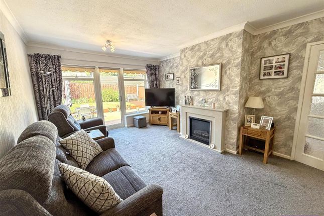 11, Dene Close, Ryton photo 2
