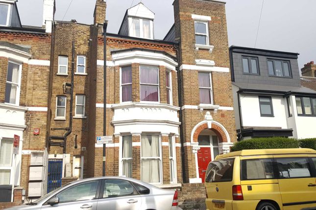 Flat for sale in Arlingford Road, Brixton