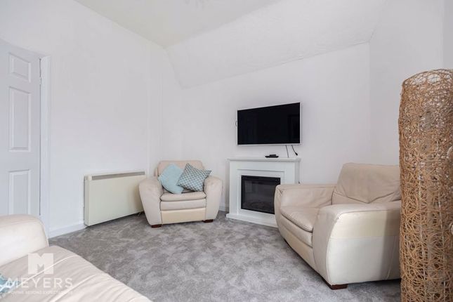 Flat to rent in Panorama Road, Poole