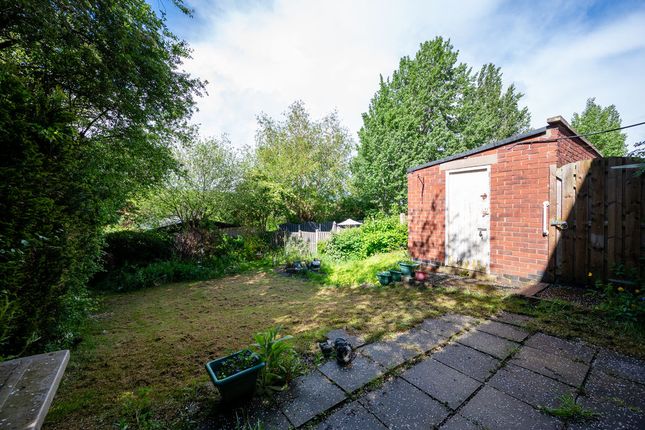 5, Rainbow Crescent, Sheffield photo 4