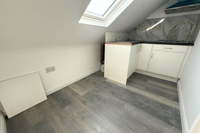 Long Lane, Stanwell photo 2