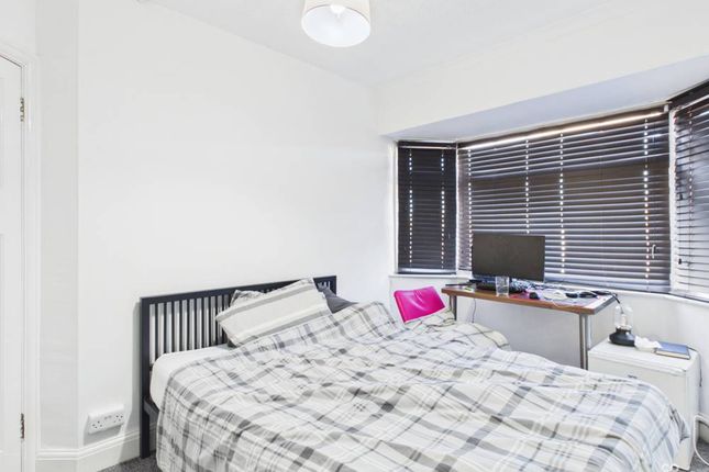 72 Widdicombe Way, Brighton photo 4