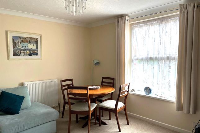 3 Beachside Court, 14, Victoria Avenue, Swanage photo 4