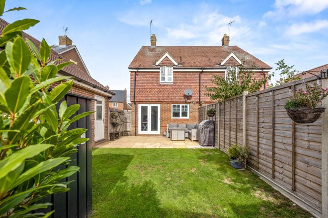 5 Bellows Close, Uckfield photo 4