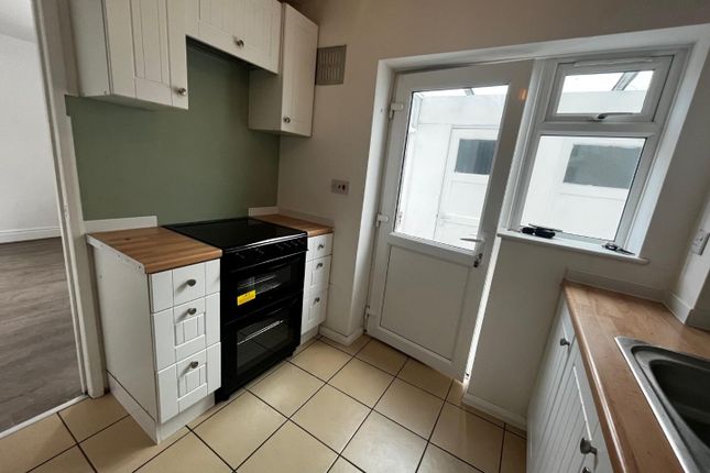 Semi-detached house to rent in Fleming Road, Quinton, Birmingham