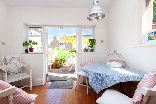 114, Hounslow Road, Twickenham photo 4