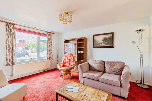 7, Brookside Road, Warwickshire photo 3
