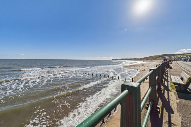 Whitehaven,Flat 4, The Parade, Whitby photo 4