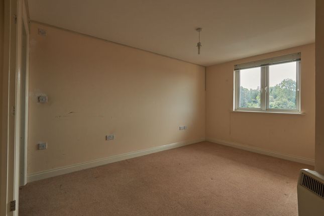 Flat 48, Julius House, New North Road, Exeter photo 4