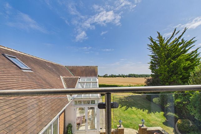 12 Mayfield Drive, Sunderland photo 4