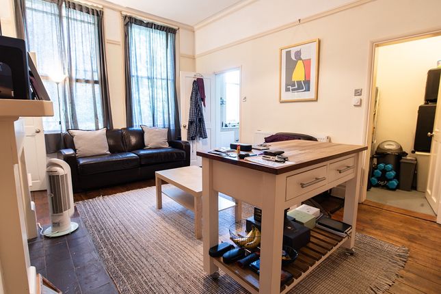 Flat 2 1, Lawn Road, Stafford photo 3