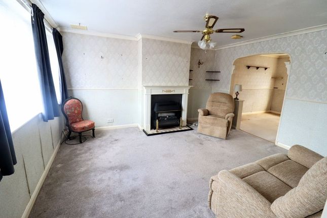 97, Hunter Drive, Milton Keynes photo 4