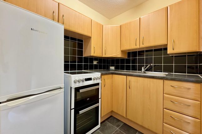 71 Homecourt House, Bartholomew Street West, Exeter photo 2