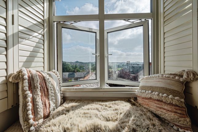 Flat 1, 14, Fernleigh Road, Cornwall photo 3