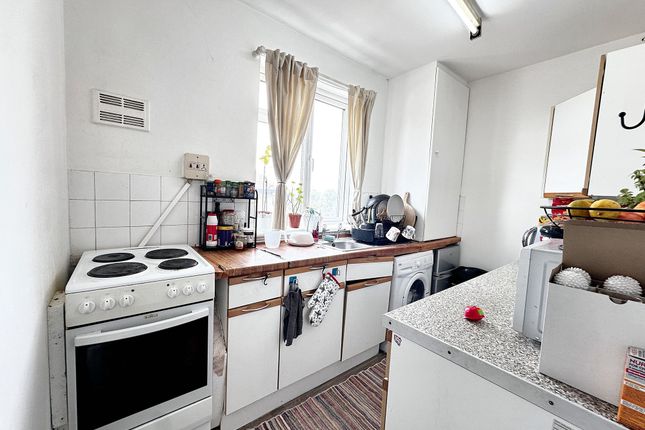 1a Denham Parade Oxford Road, Uxbridge photo 2