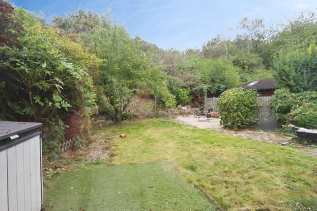 12, Waterthorpe Rise, South Yorkshire photo 4