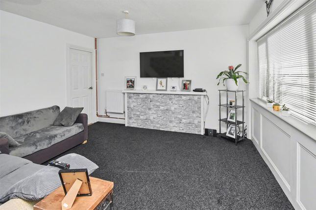 32, Finch Hatton Drive, Gretton photo 4