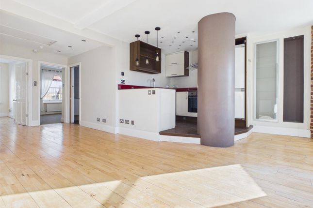 Brunswick Place, Hove photo 4