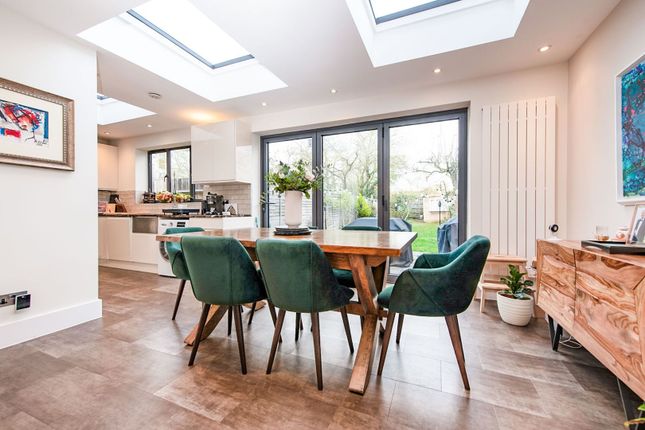 3 bed flat for sale in Chatsworth Road, Mapesbury, London NW2