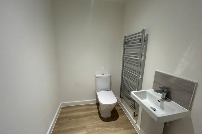 19, Birmingham photo 3