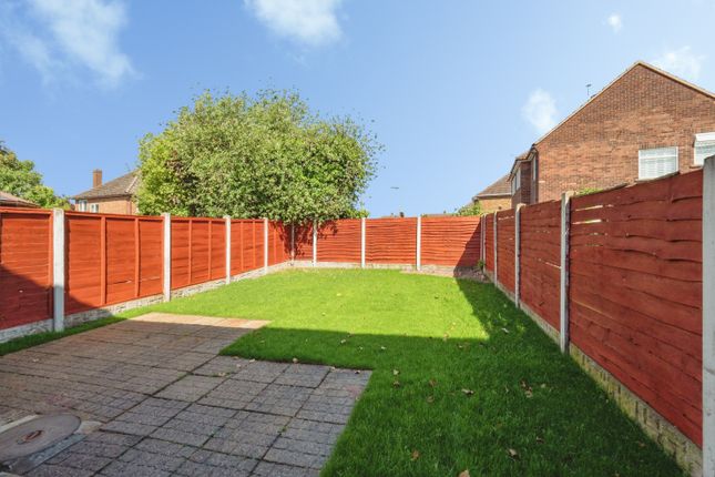 18, Rosemount Drive, Scunthorpe photo 4