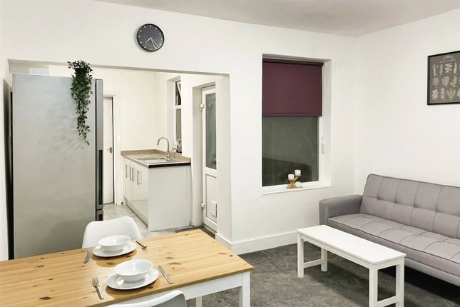 Room to rent in Stewart Street, Nuneaton, Warwickshire