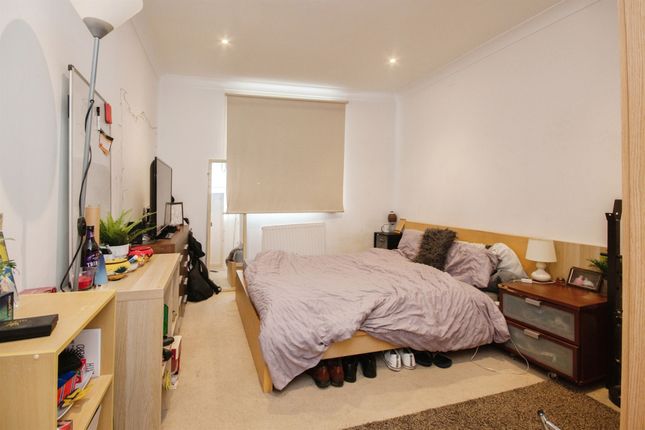 Town house for sale in Portchester Place, Bournemouth