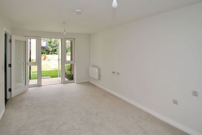 Flat 11, Caxton Lodge, Tenterden photo 3
