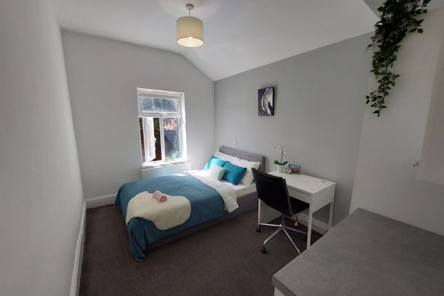 Room to rent in Lansdowne Road, Erdington, Birmingham